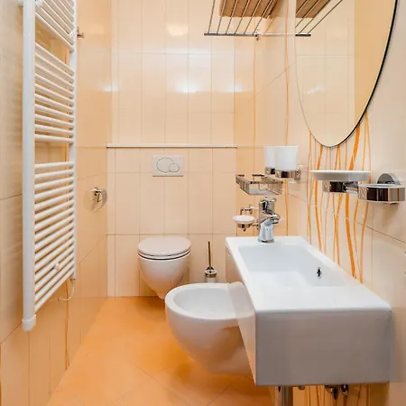 3 Bedroom Beautiful In Apartment Mošćenička Draga